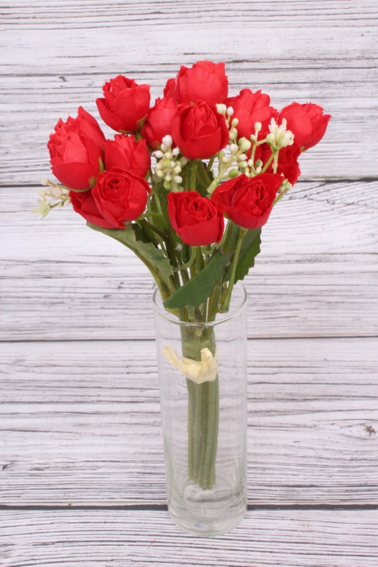 Букетик кустовых роз красный. 27 см.