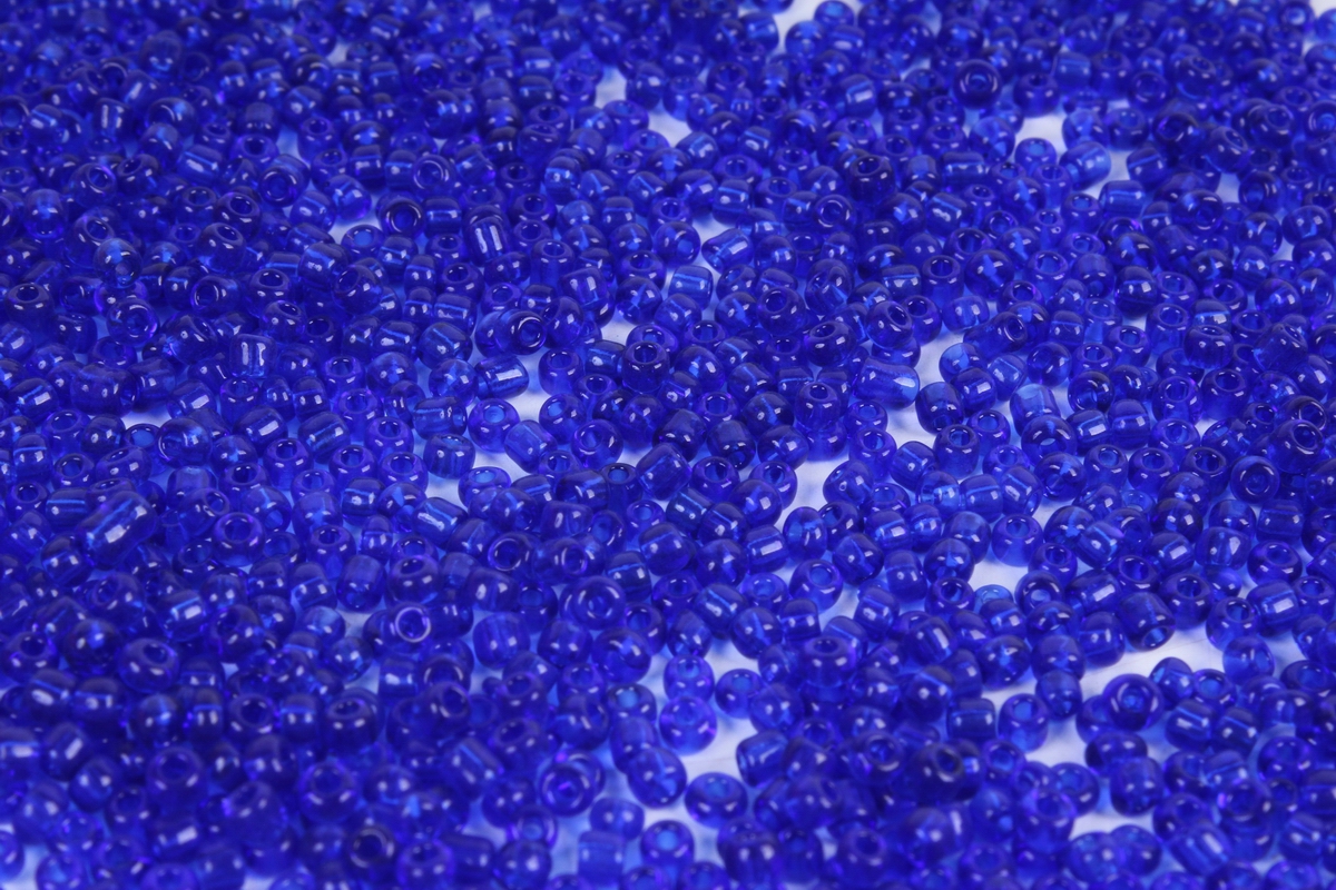 Бисер декоративный  d=1,2мм синий №8 (450гр)