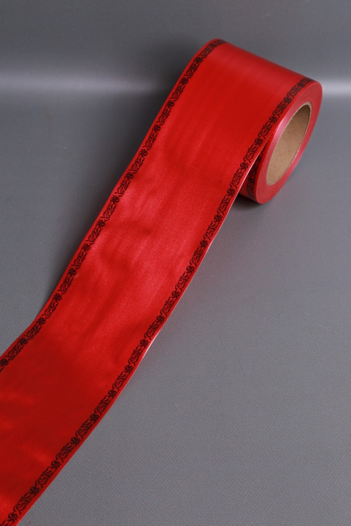 Лента простая (10см*50м) С дубками по краям P1002 КРАСНЫЙ