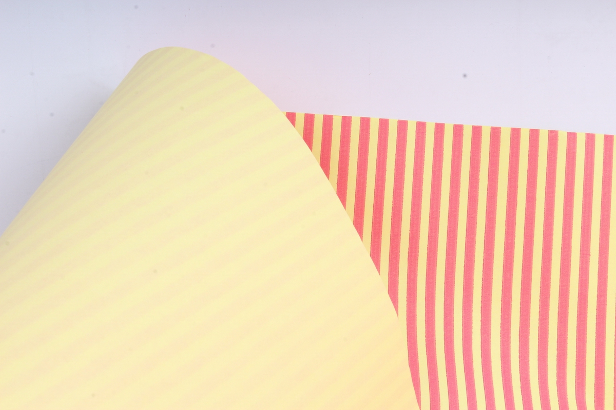 Бумага цветной Крафт (Б) "Полоска малая" Малина на желтом 60гр/кв.м (60см*10м)