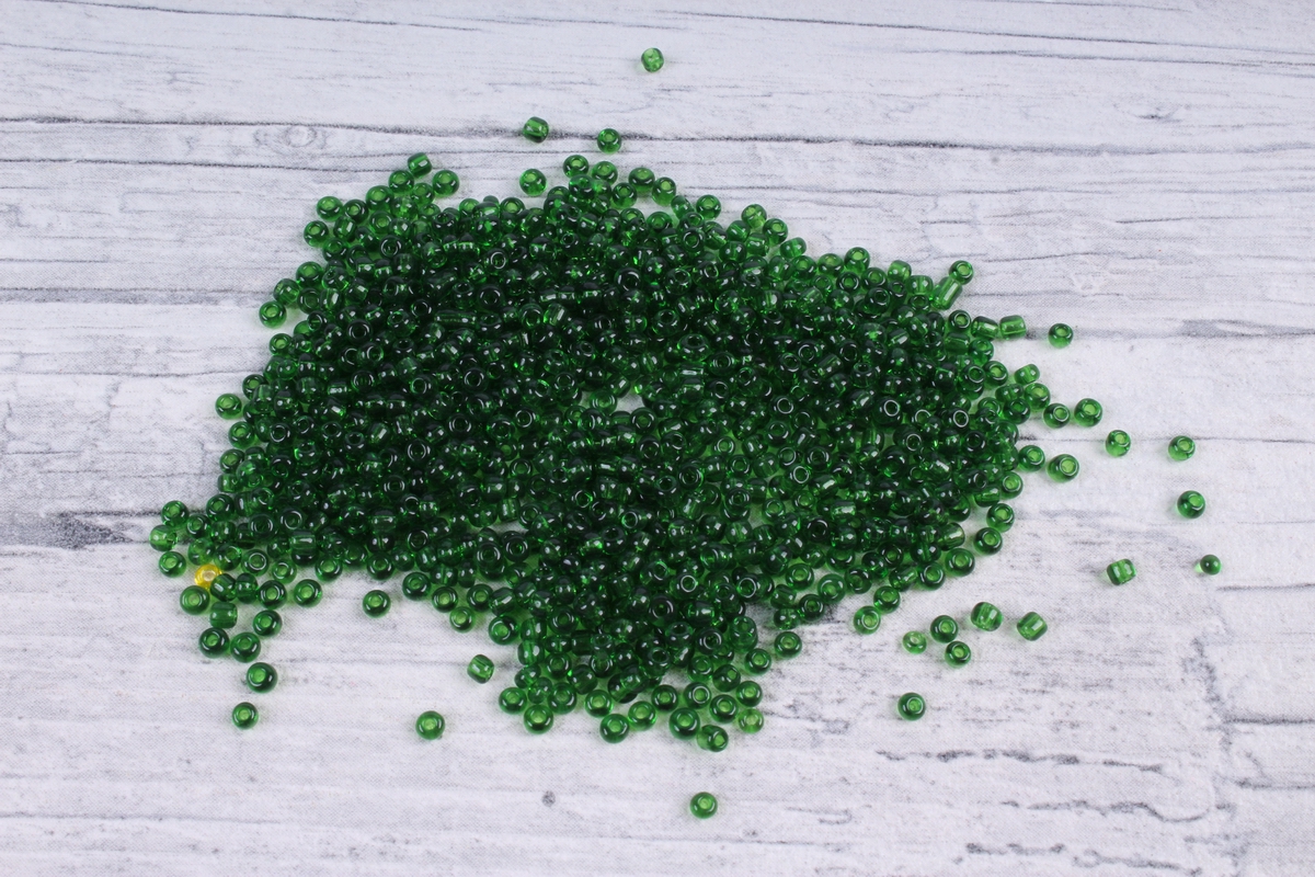 бисер декоративный   темно-зеленый №7в (450гр)