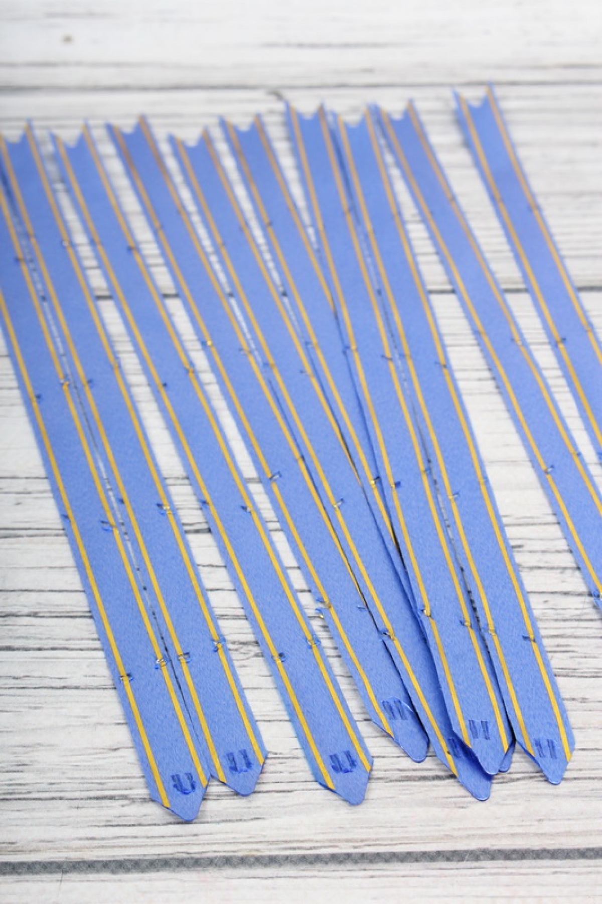 Бант из ленты - Бант-Бабочка 12х250мм (золотая полоса) Синий (10 шт.)
