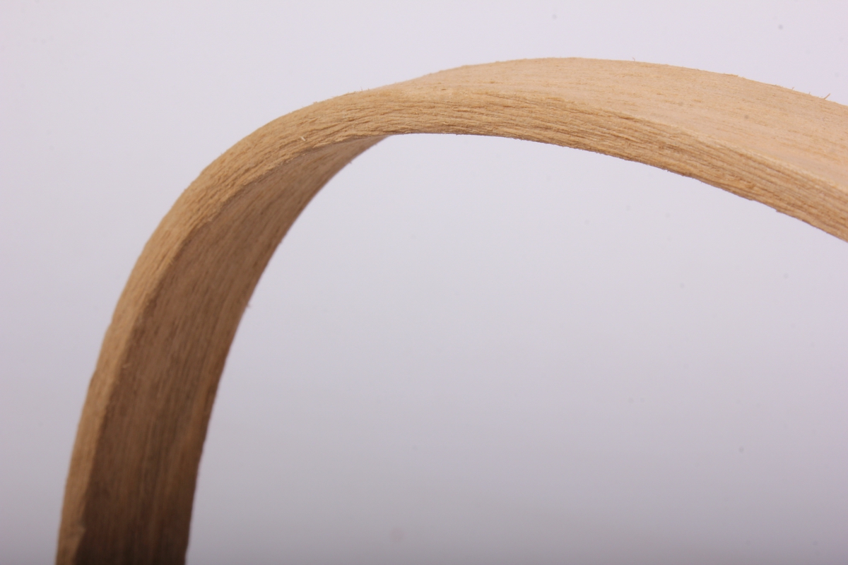 Корзина плетеная (секвойя) 23x15 h=12,5/25.5cm