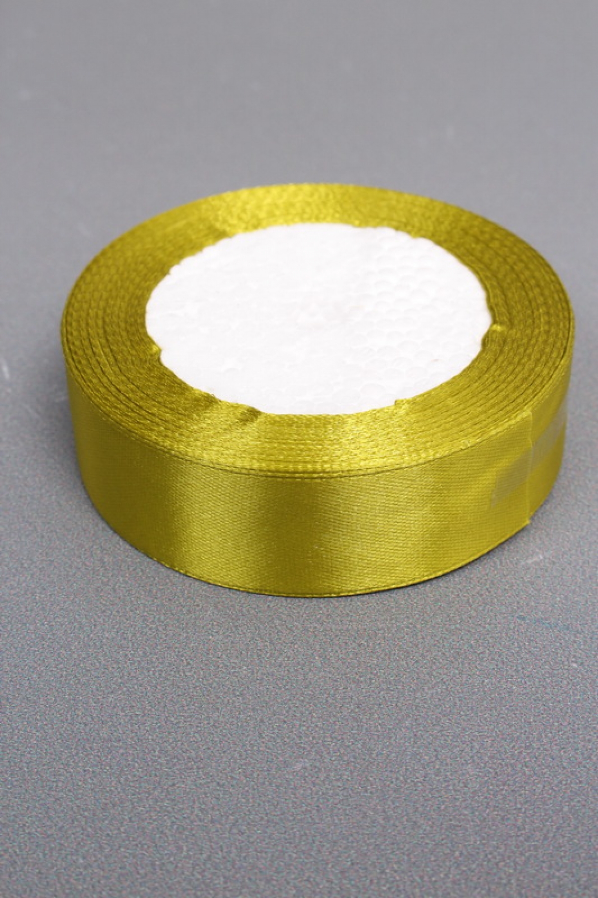 Лента атлас 2,5см*25ярд оливковый (175) 0354Н