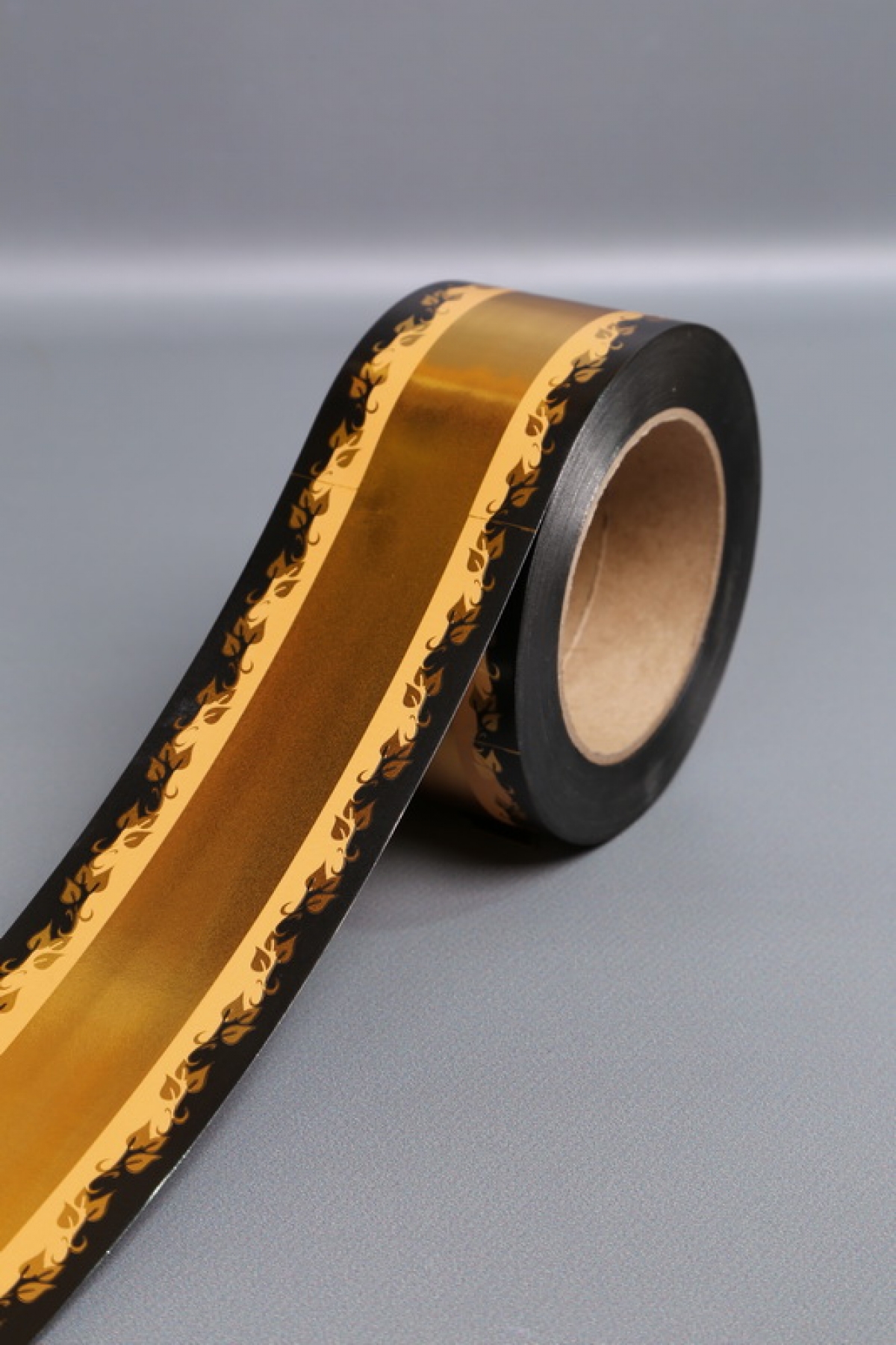 Лента металл с рисунком 6см*50ярд МР601 золото