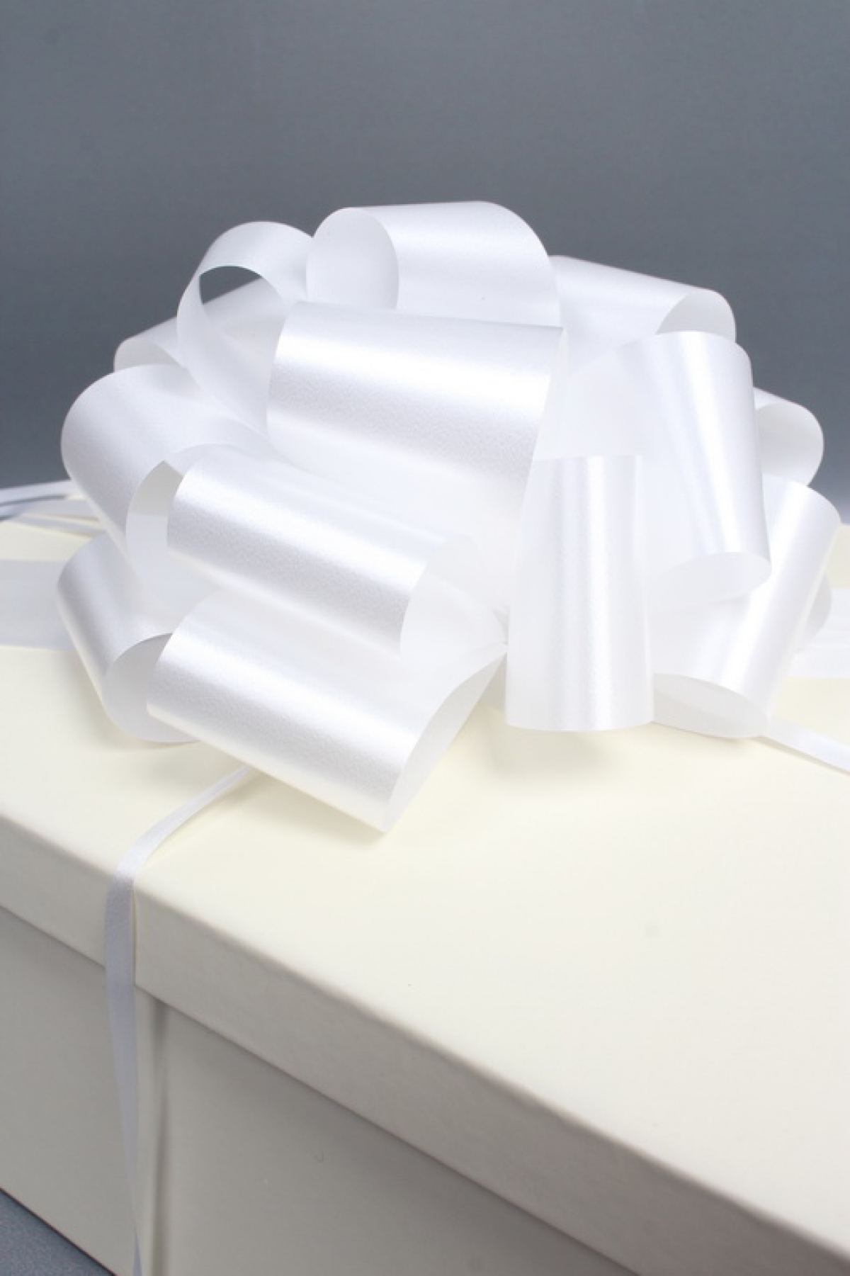 Бант-шар 50 мм, диаметр 19 см, белый 2343М