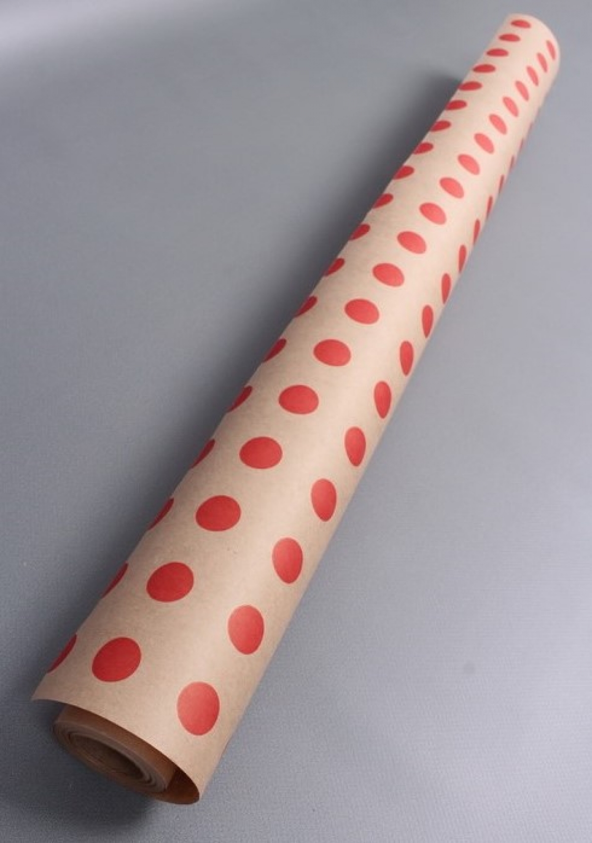Бумага крафт 70г/м2, 70см x 10м, Горох 18 красный	00099244