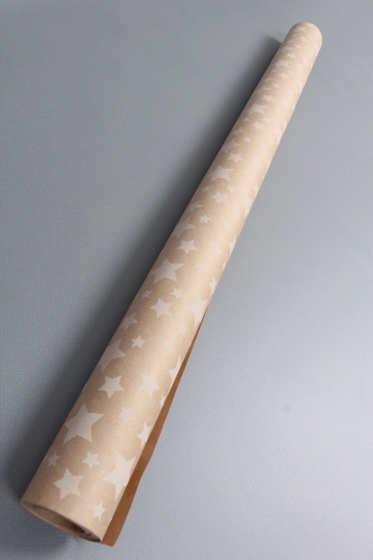 Бумага крафт 70г/м2, 70см x 10м, Звезды, белый	4974/бел