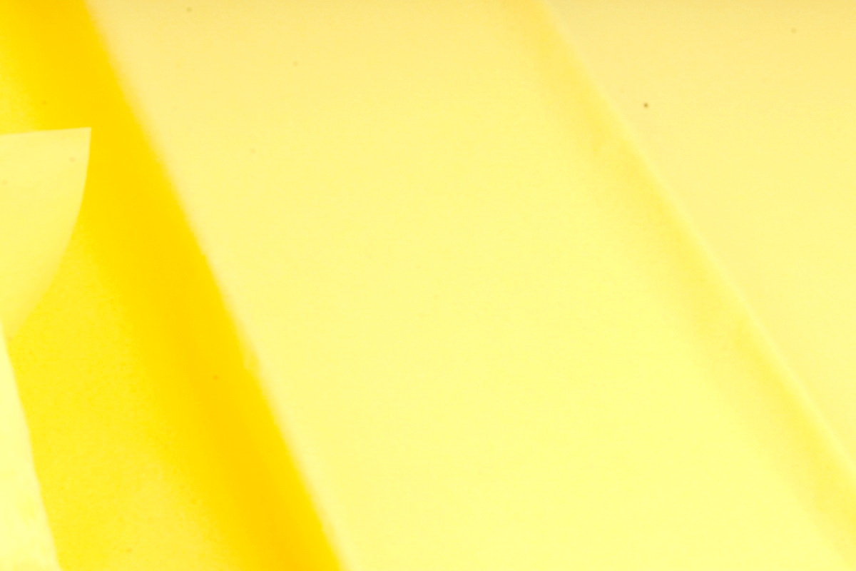 Бумага  тишью (Ч) лимон  50*66см (10 листов в уп)