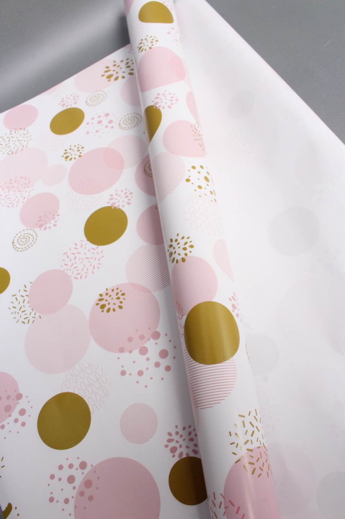 Бумага упаковочная "Круги" 80г/м2, 70х100см, 10 листов/рулон  5856М