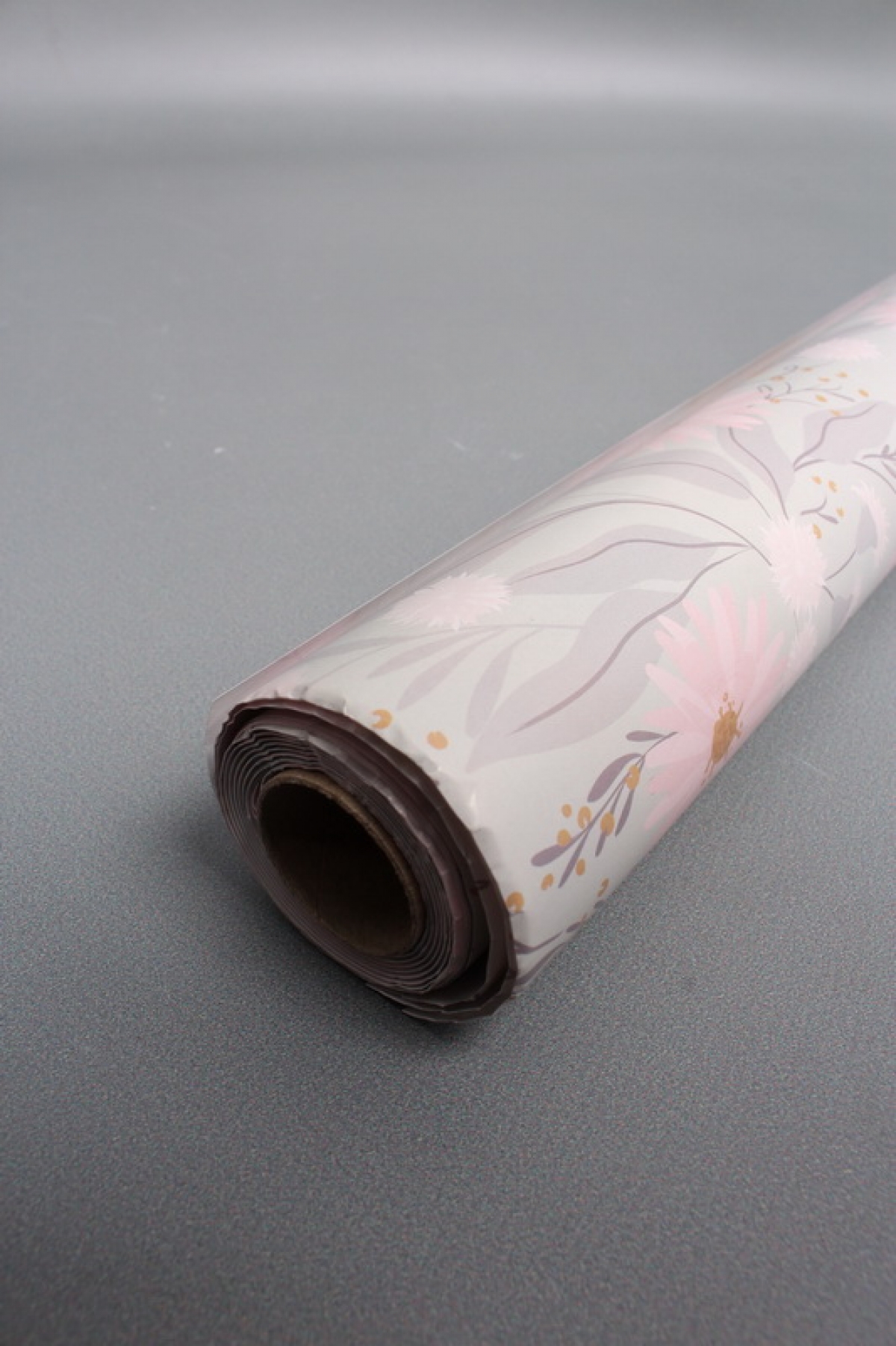 Бумага упаковочная "Розовые цветы" 80г/м2, 70х100см, 10 листов/рулон 5924М