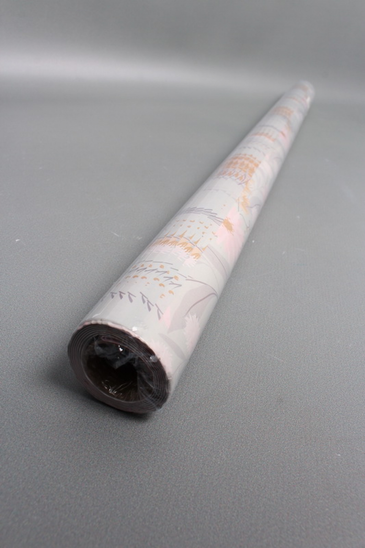 Бумага упаковочная "Розовые цветы" 80г/м2, 70х100см, 10 листов/рулон 5924М