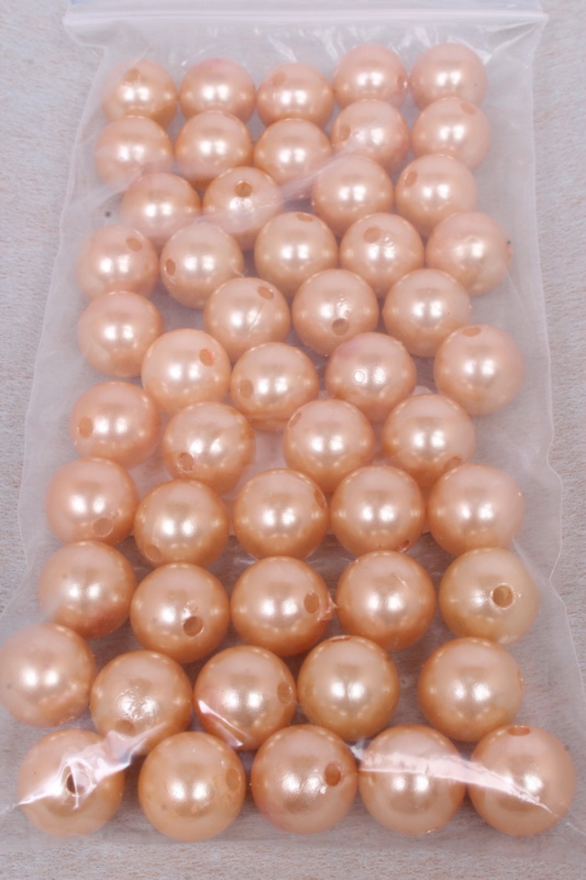 Бусины (А) жемчуг персик  (16мм) в пакете 100гр