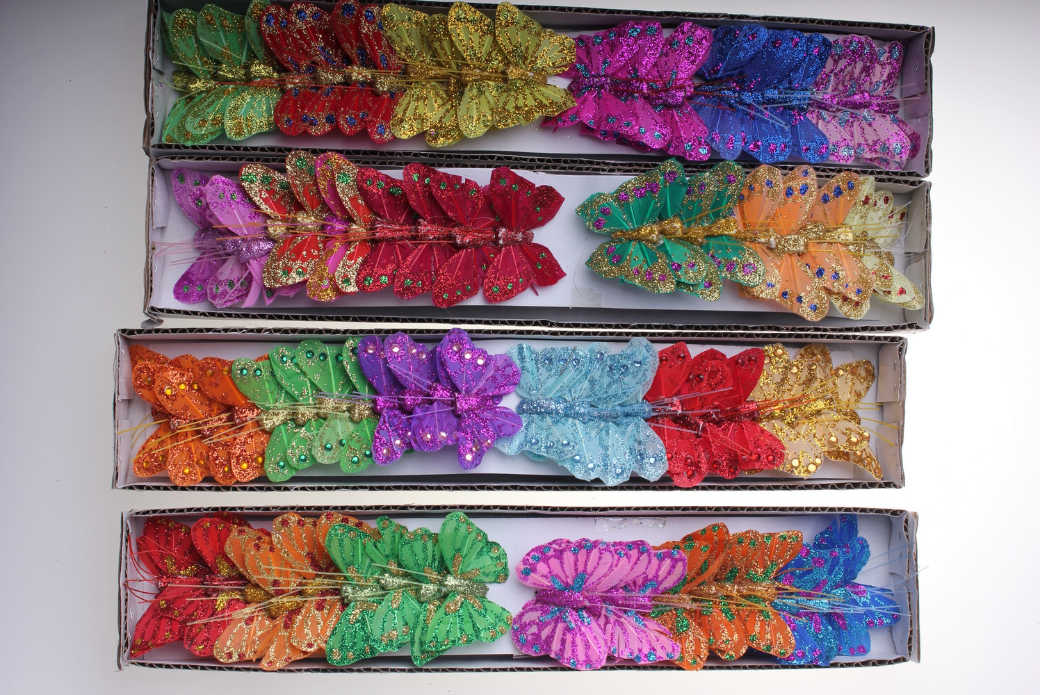 бабочки, шмели, пчёлы декоративная искусственная флористическая - бабочка на стикере  4,5см (24 шт. в уп.) 1028