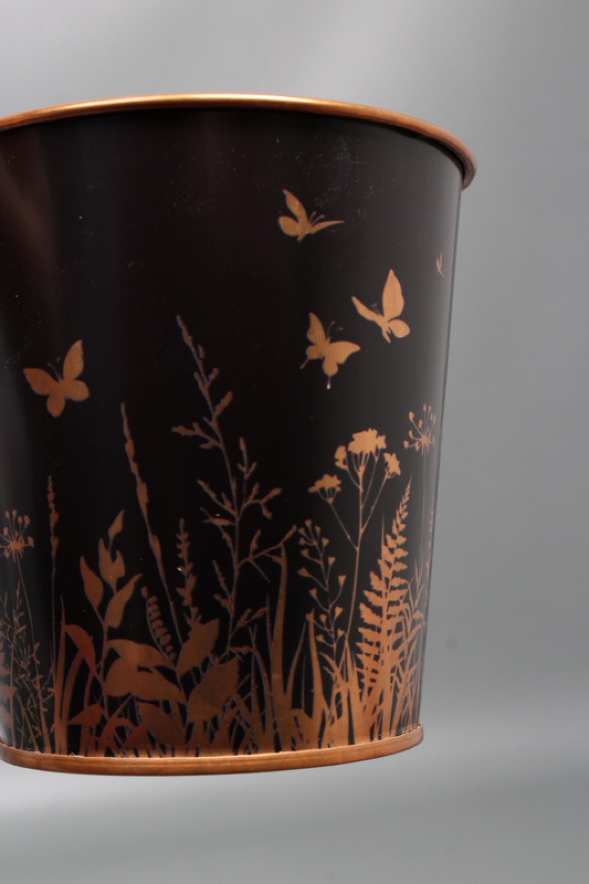 Декоративное кашпо "Бабочки в саду" D10XH10 см B:D7.5 см,  металл  7943М