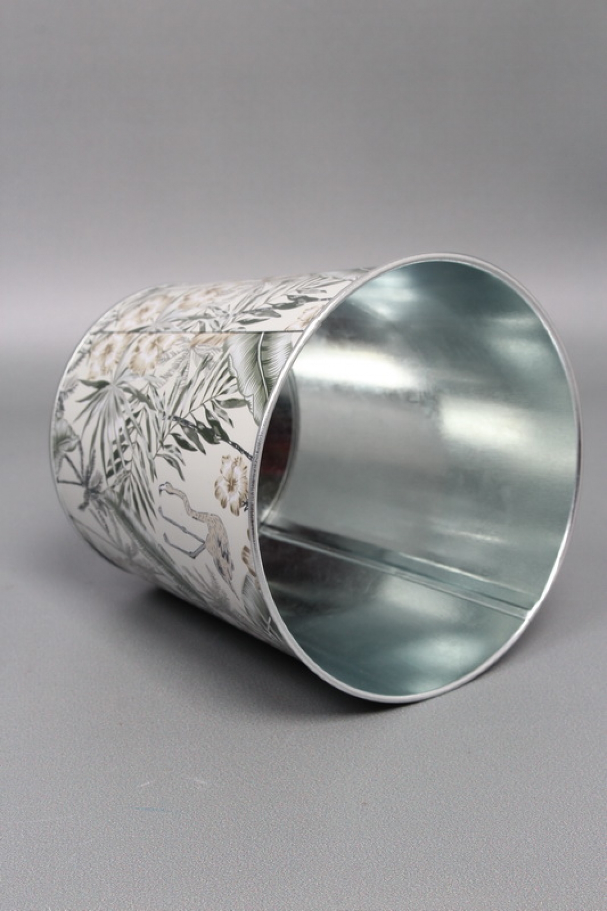 Декоративное кашпо "Тропическая абстракция" 14XH13,5CM B11, металл  8933М