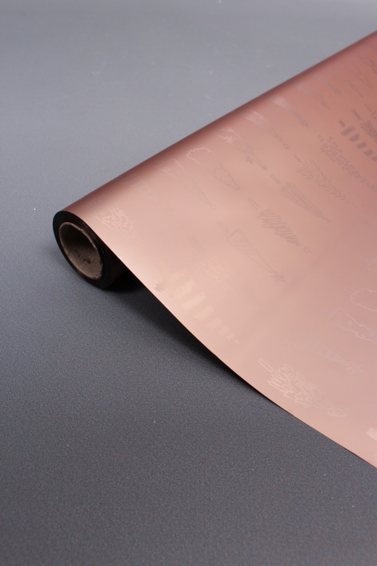 Флористическая пленка, металлическая Новогодняя, 40 мкр, 58 см х 10 м, розовое золото 3937М