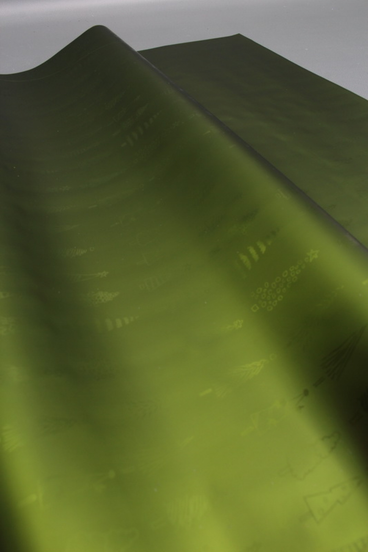 Флористическая пленка, металлическая Новогодняя, 40 мкр, 58 см х 10 м, зеленый 3968М