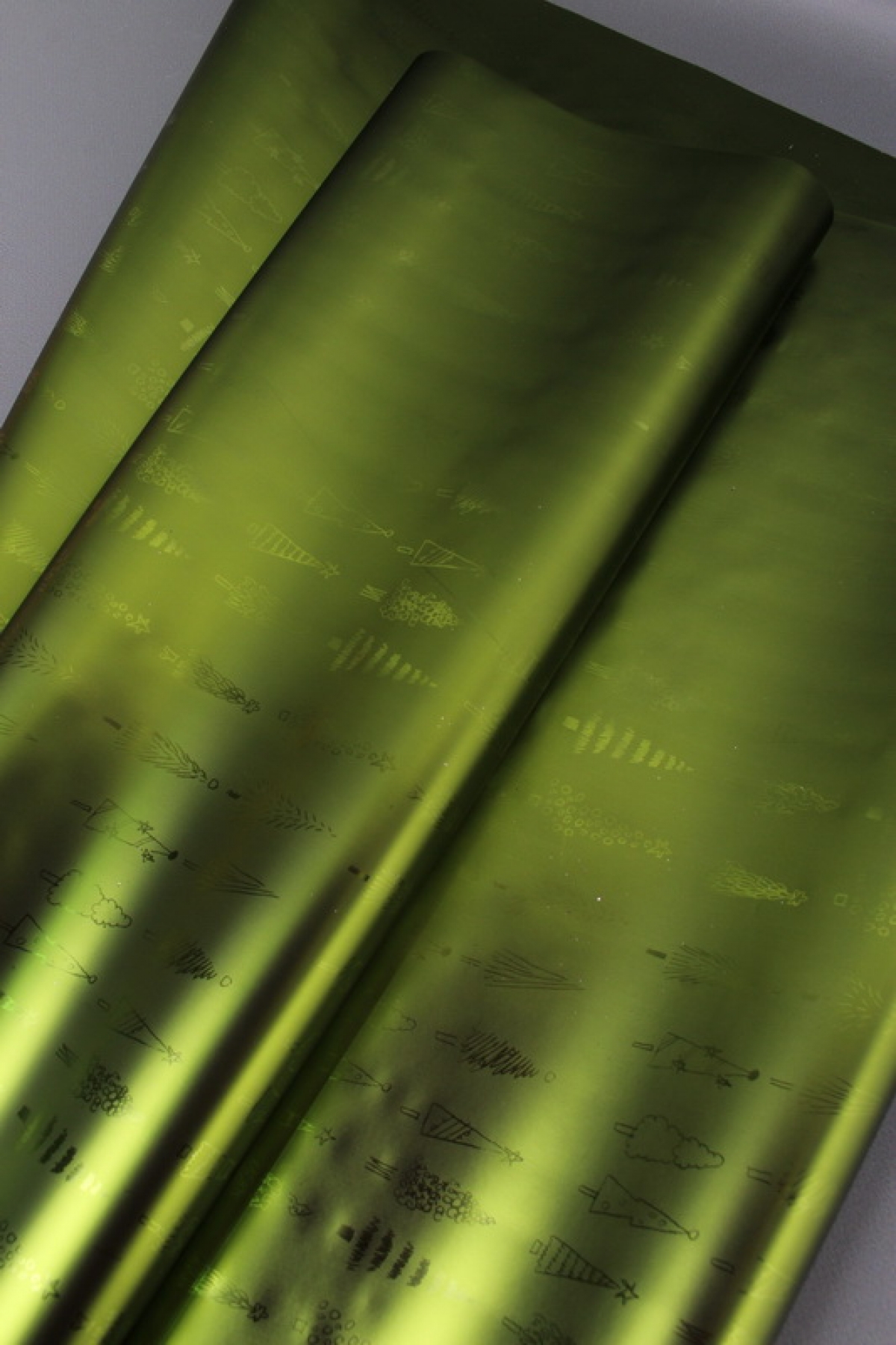 Флористическая пленка, металлическая Новогодняя, 40 мкр, 58 см х 10 м, зеленый 3968М