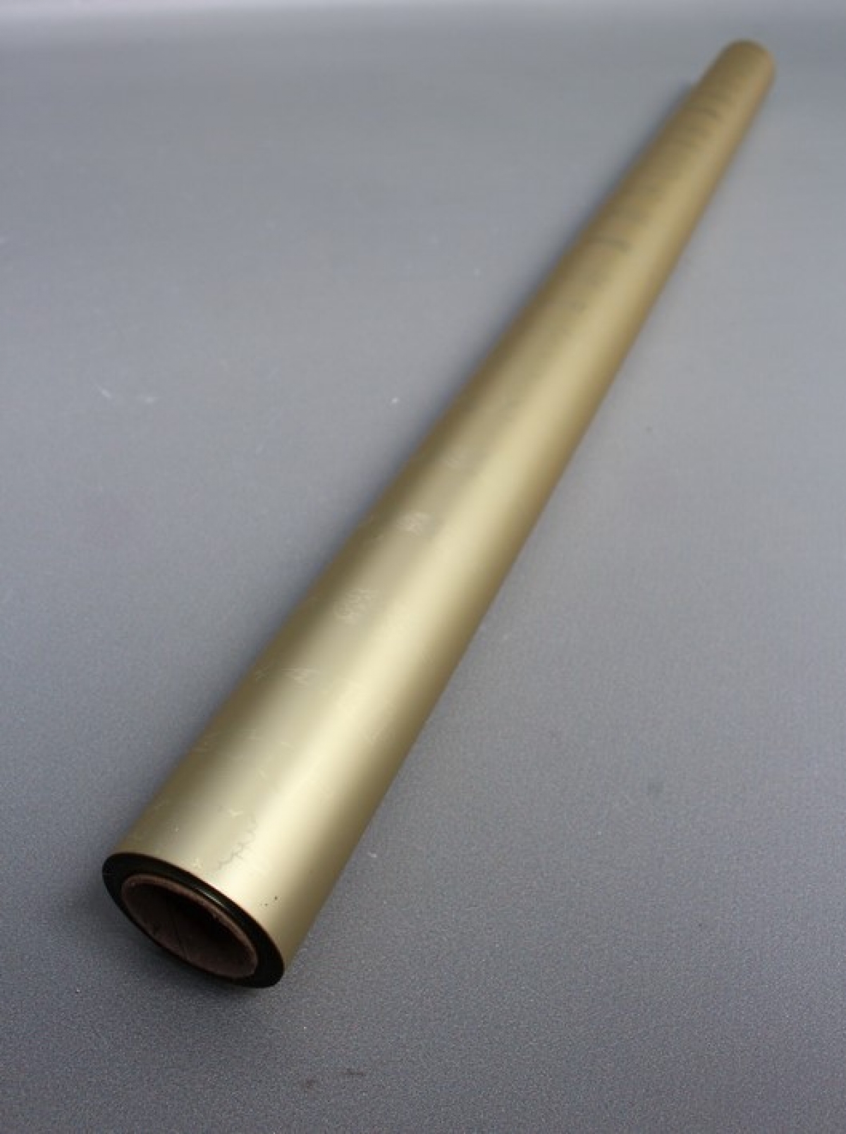 Флористическая пленка, металлическая Новогодняя, 40 мкр, 58 см х 10 м, золото 3951М