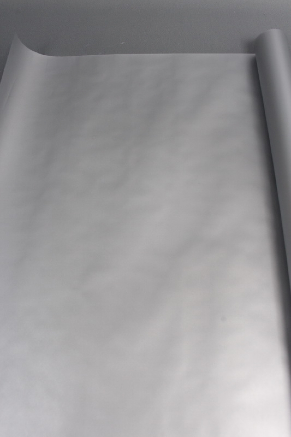 Флористическая пленка с перламутровым эффектом, 50 мкр, 57 см х 10 м, серебристый 7188М