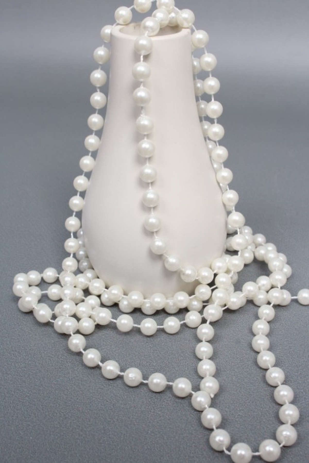 Жемчужная нить на катушке, 8 мм * 15 м., белый  4262М