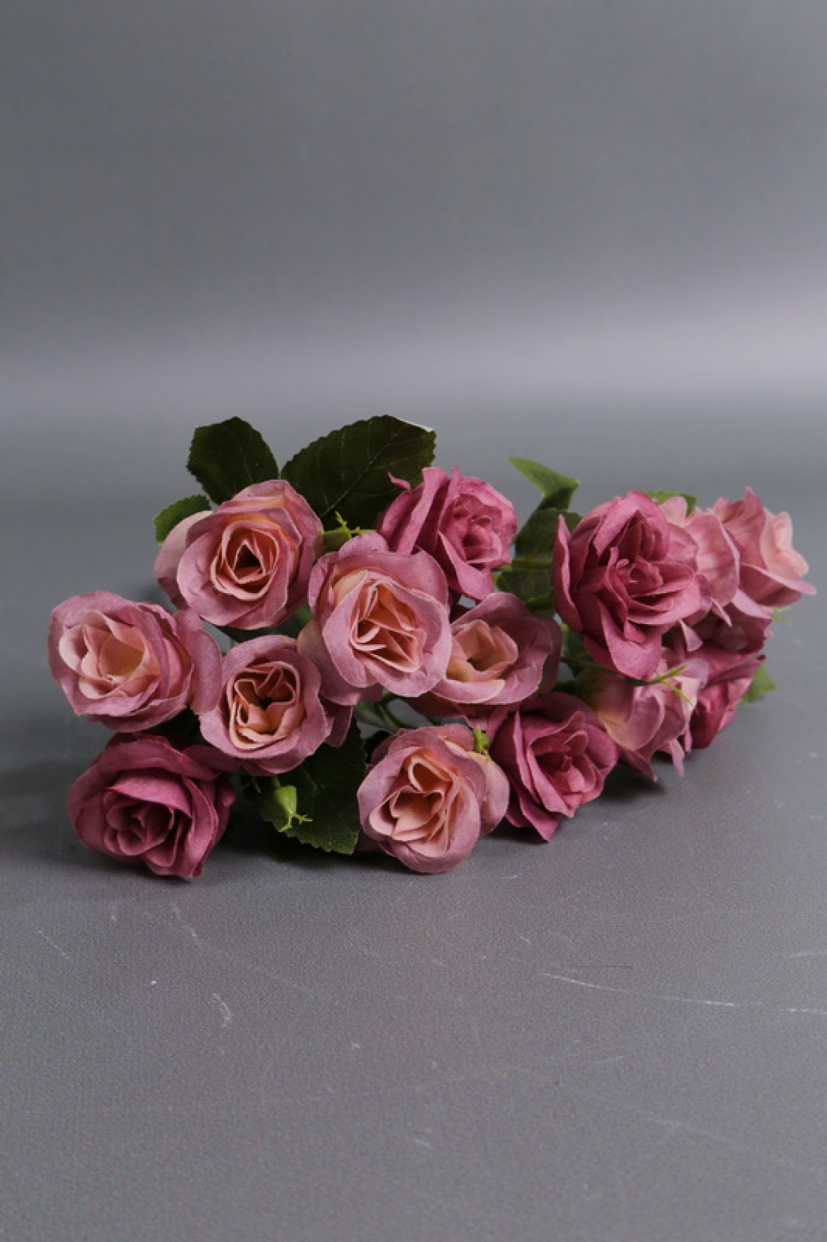 Искусственное растение - Розочки миниатюрные с бутонами 30 см пепельная