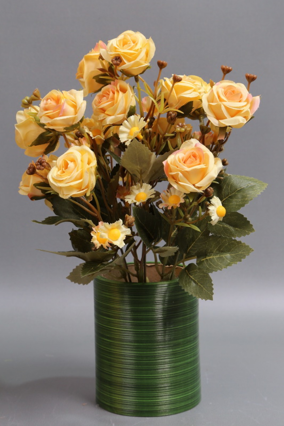 Искусственное растение - Розы дизайн желтая 40 см