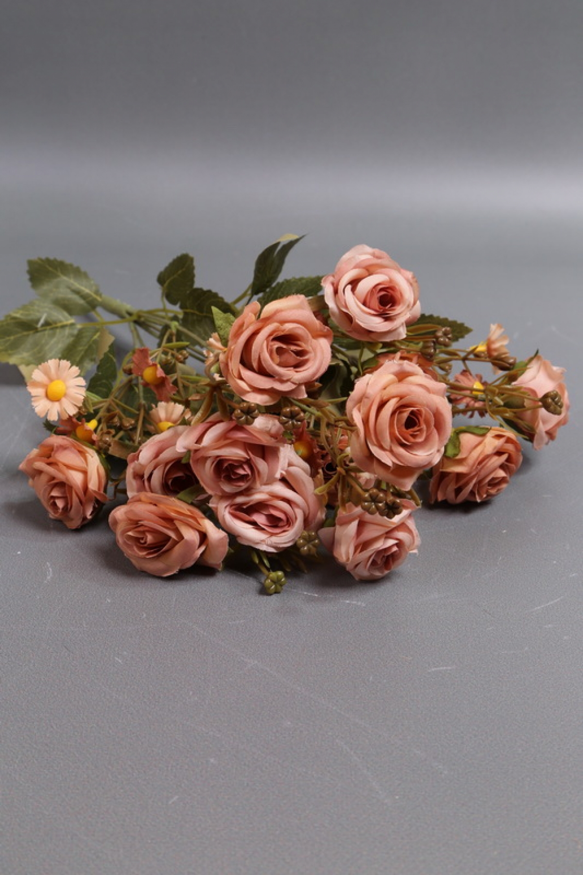 Искусственное растение - Розы дизайн пепельная 40 см