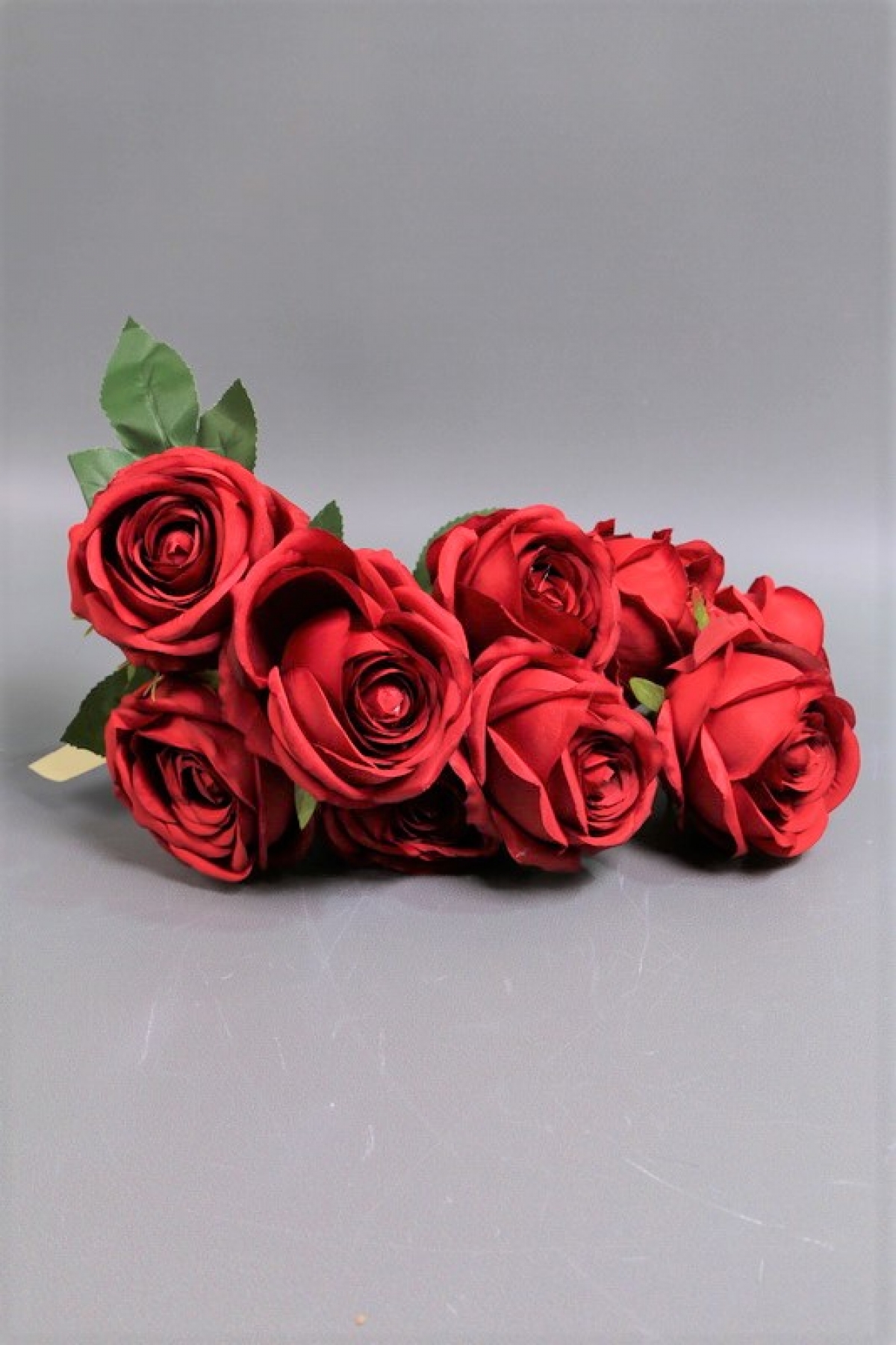 Искусственное растение - Розы Нежность 9 голов красные 42 см