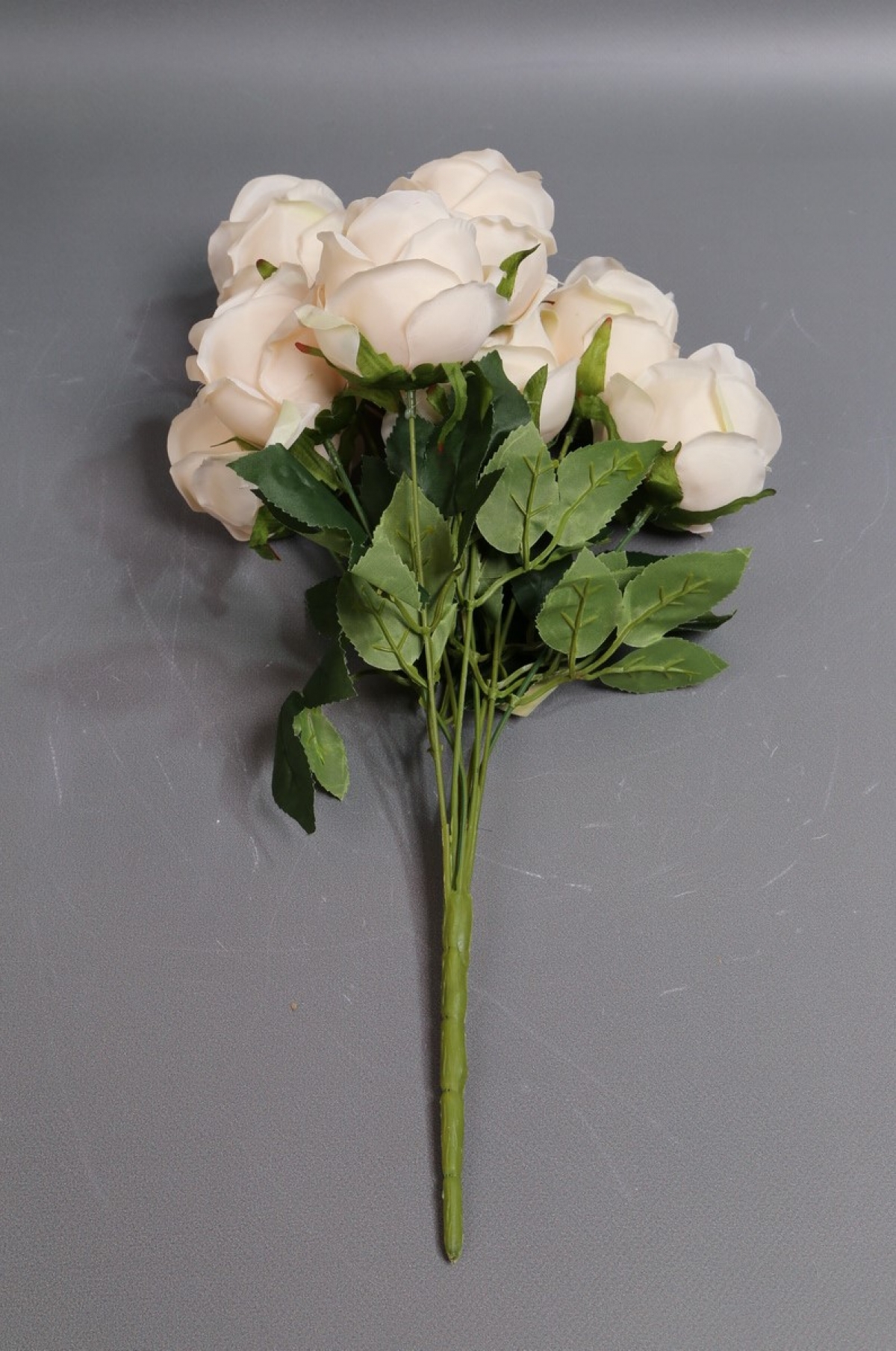 Искусственное растение - Розы Нежность 9 голов кремовые 42 см