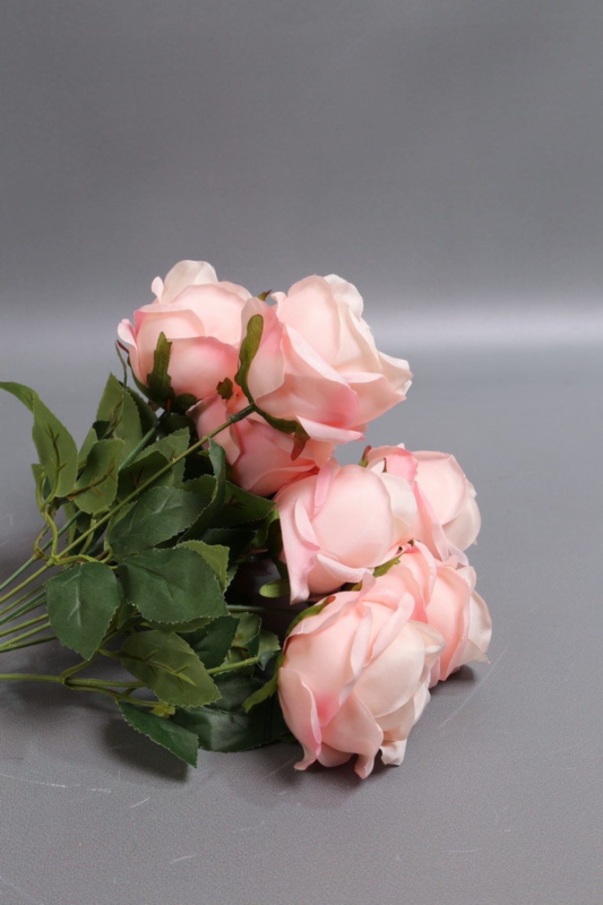 Искусственное растение - Розы Нежность 9 голов персиковые 42 см