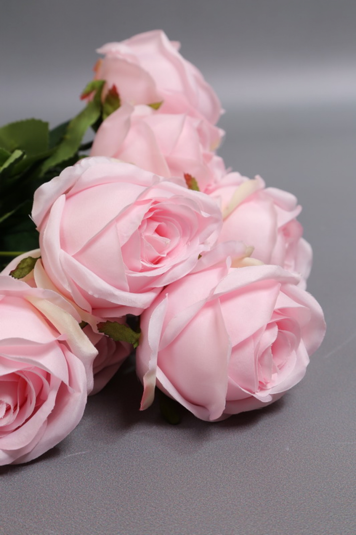 Искусственное растение - Розы Нежность 9 голов зефир 42 см