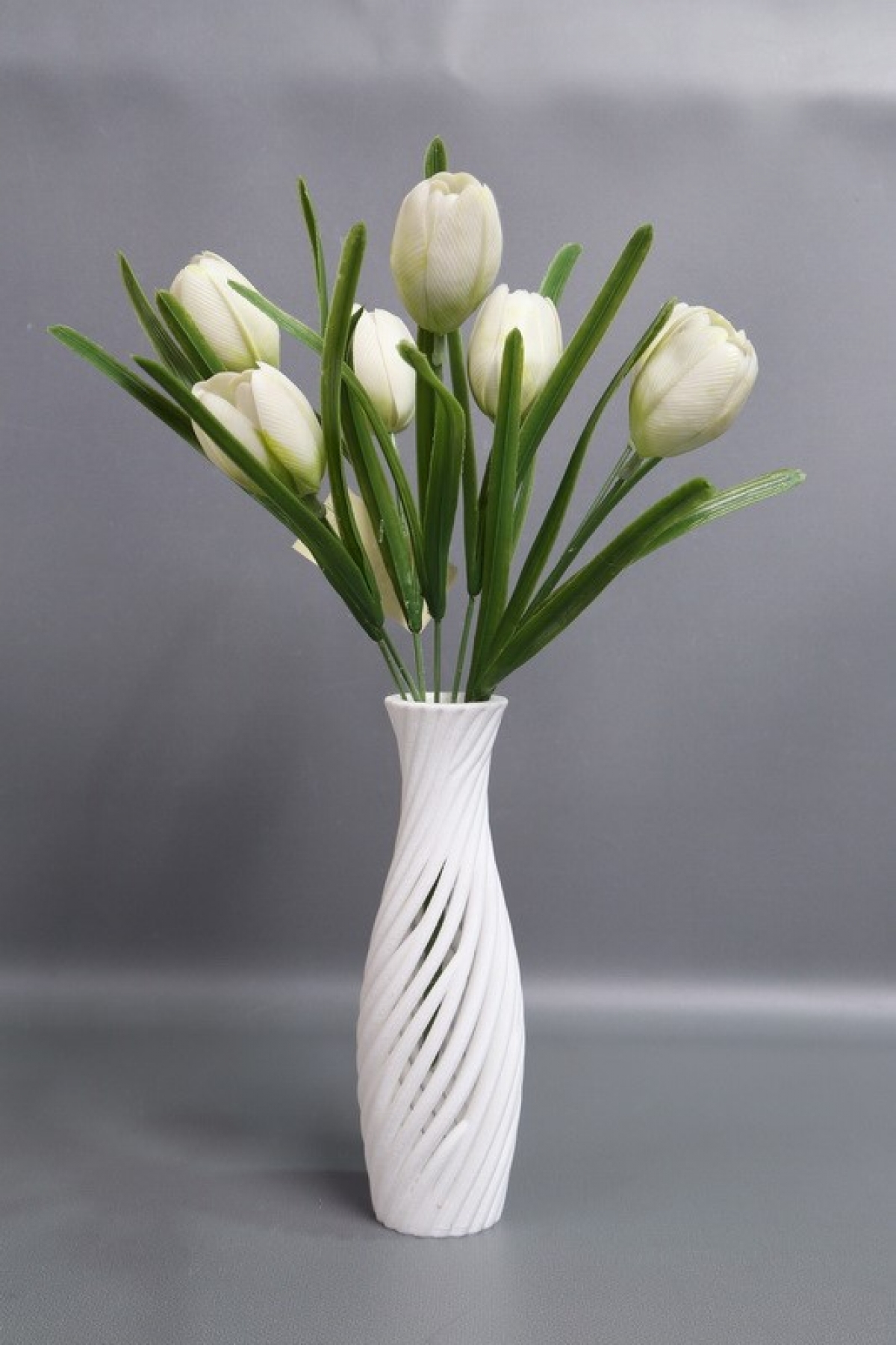 Искусственное растение - Тюльпаны силиконовые 32 см белые