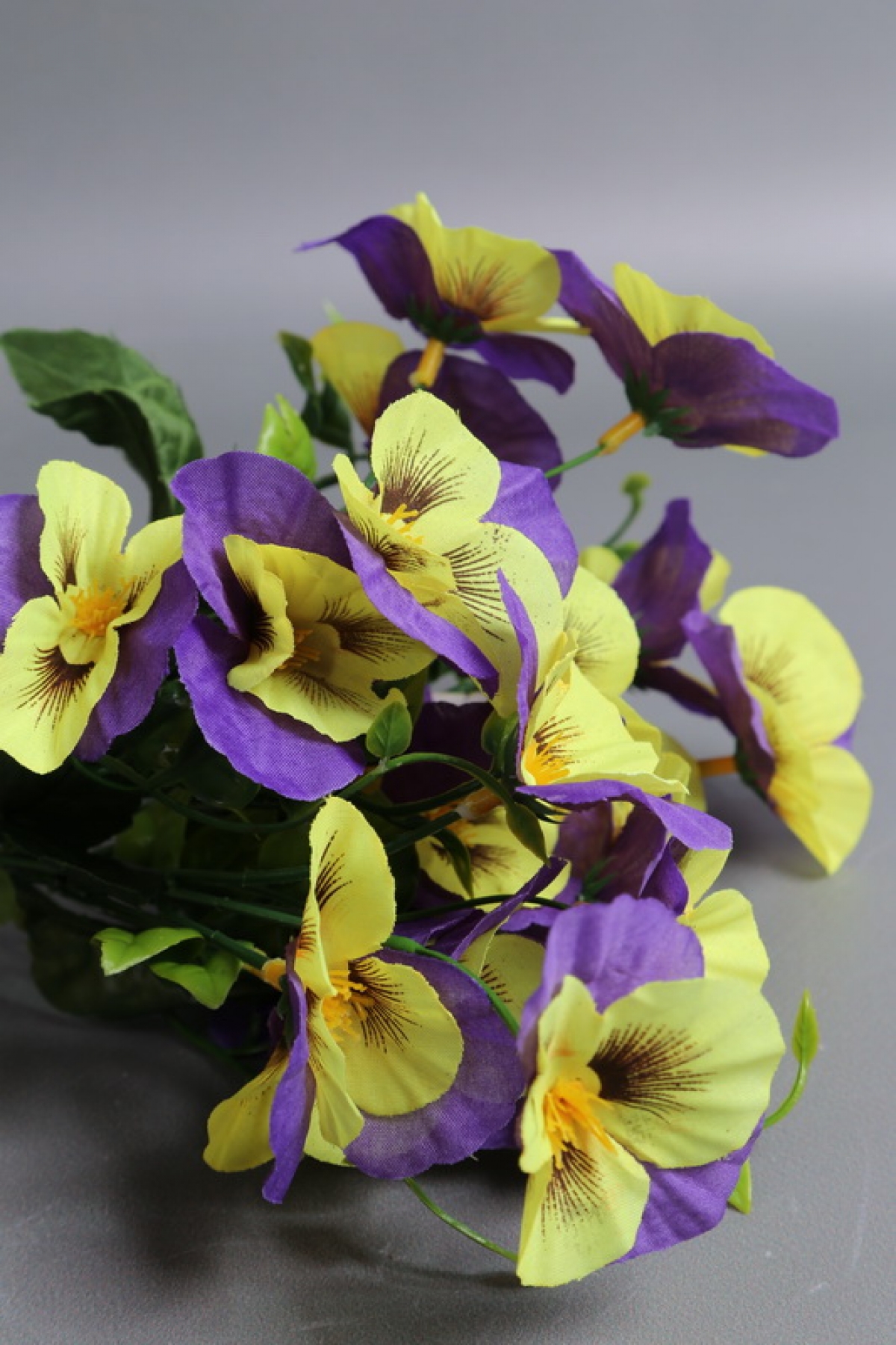 Искусственное растение - Виола жёлто-фиолетовая