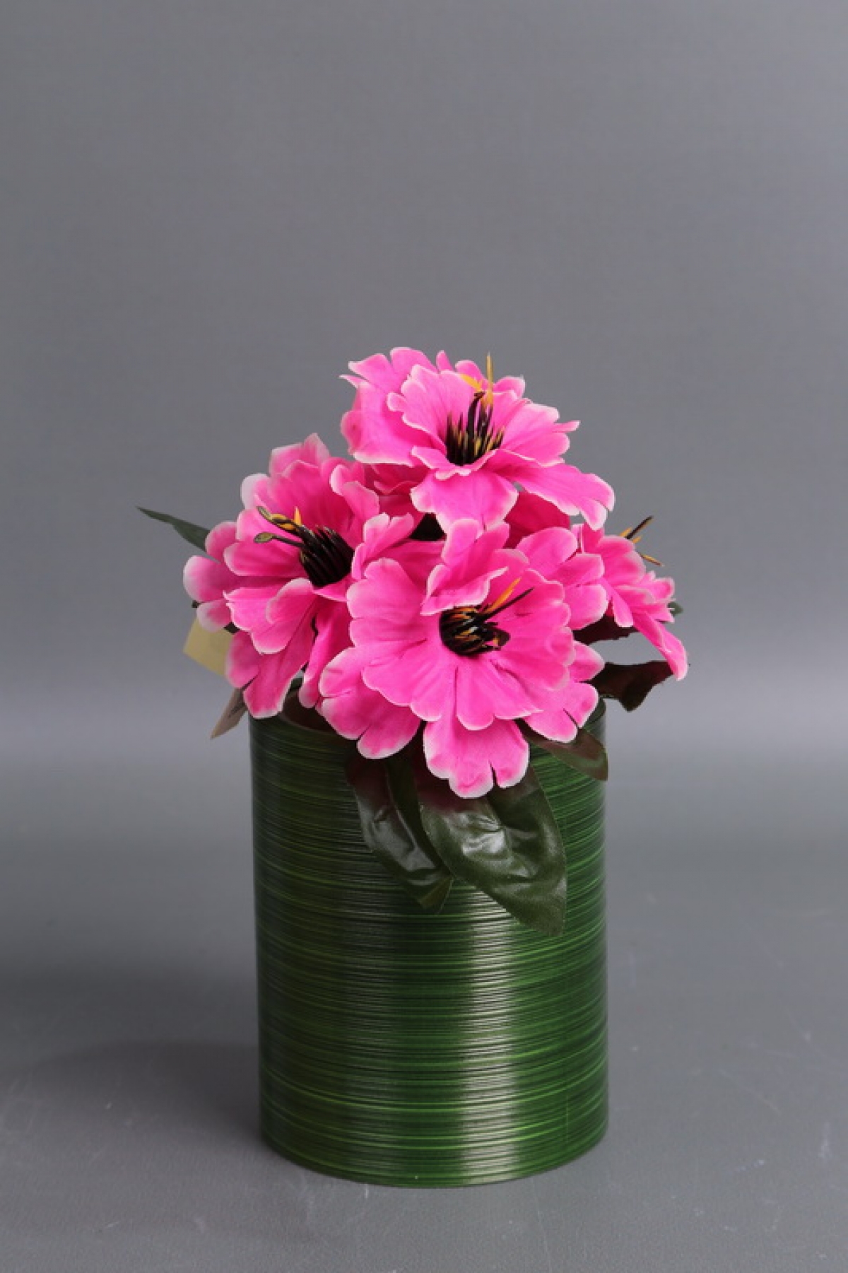 Искусственное растение -  Анемоны 15 см ярко-розовые