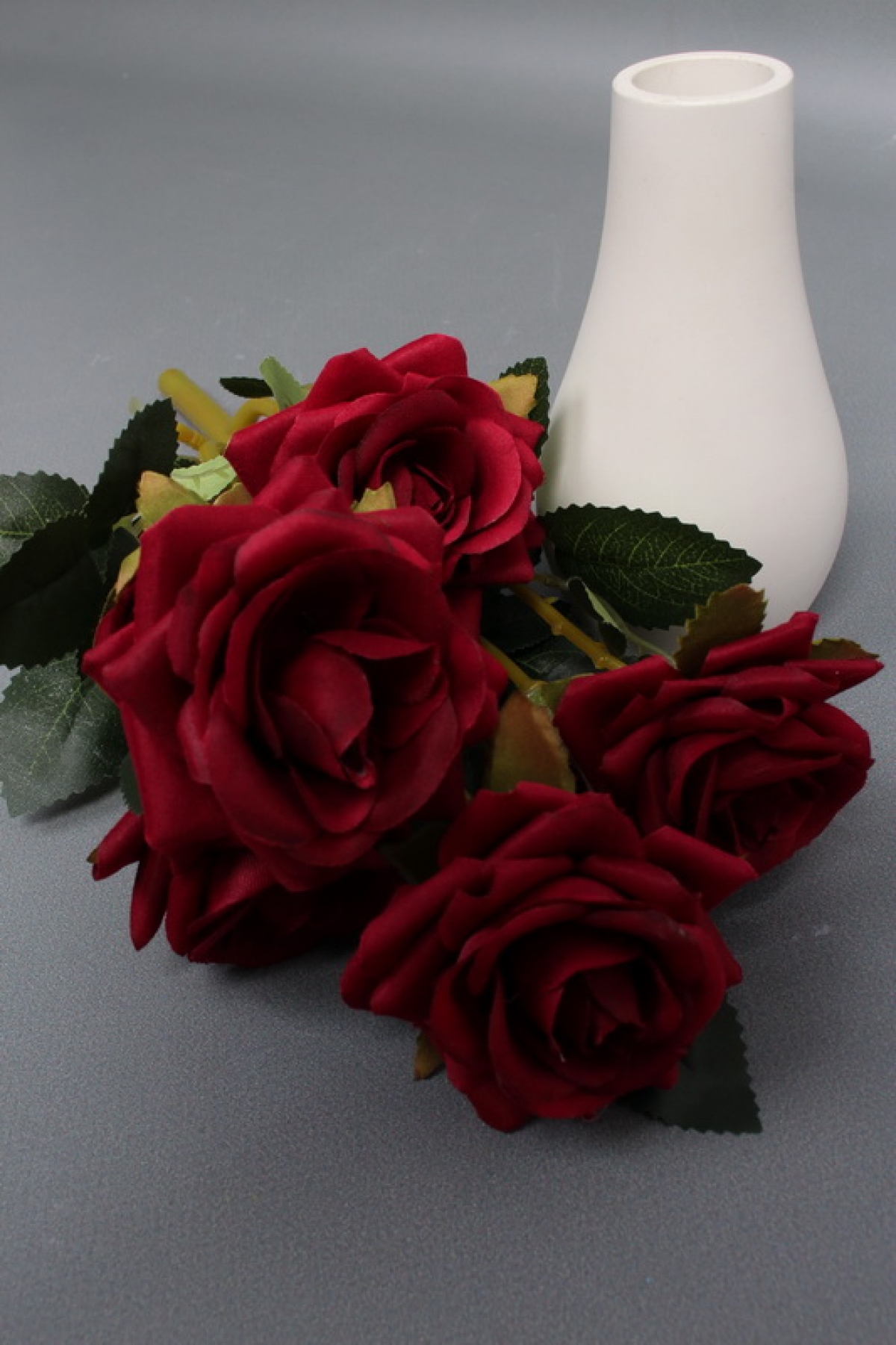 Искусственное растение -  Розы кустовые 30см винный