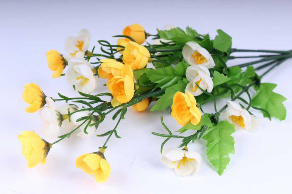 искусственные растения - лютики букет 33см бело-желтый