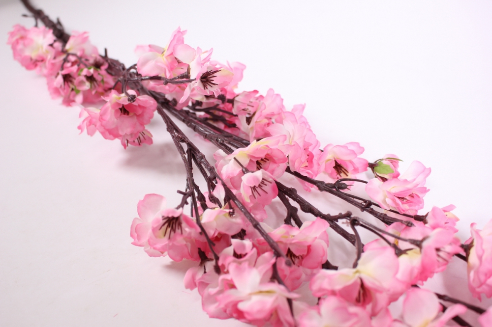 Cherry blossom купить. Ветка Сакуры искусственная. Листья Сакуры. Веточки Сакуры искусственные. Искусственные цветы Сакура.