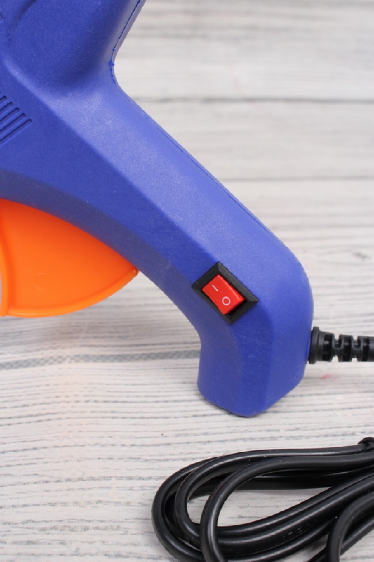 Клеевой термопистолет d11мм  с переключателем GLUE GUN GT-10	00056823