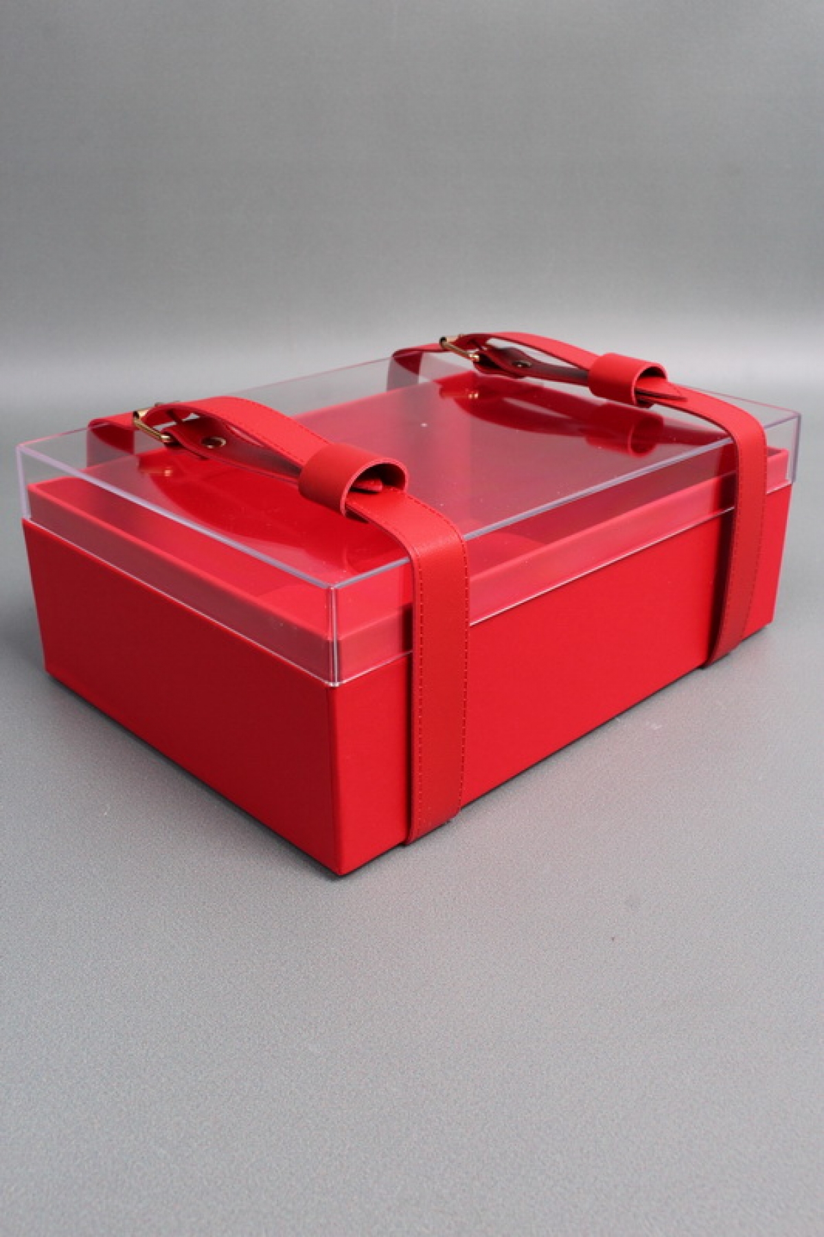 Коробка чемоданчик 23*18*9 см, 1 шт., красный. 2996М