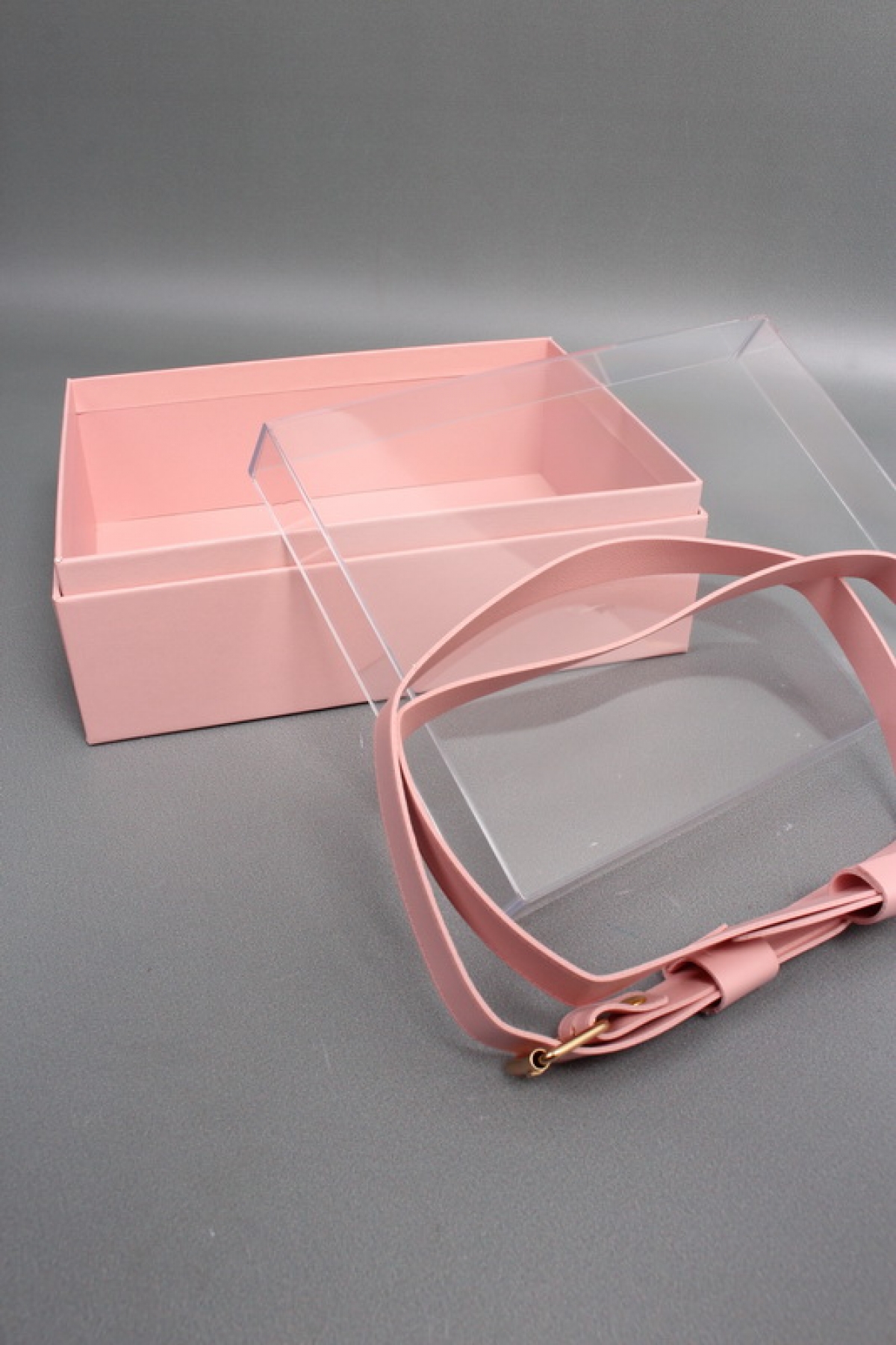 Коробка чемоданчик 23*18*9 см, 1 шт., розовый.  2989М