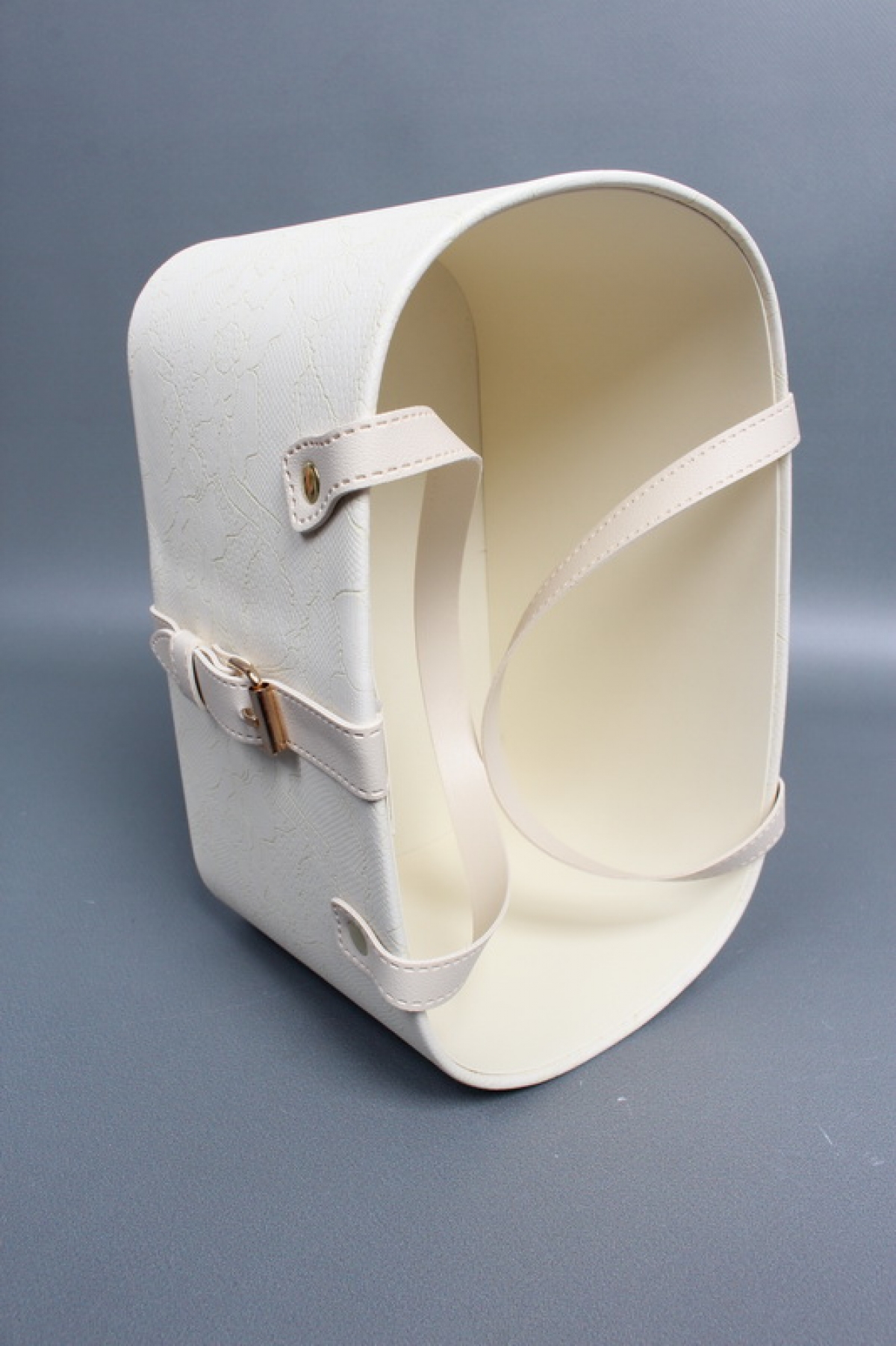 Коробка для цветов "Стильное решение" 24*15*14,5, 1 шт., молочный 6648М