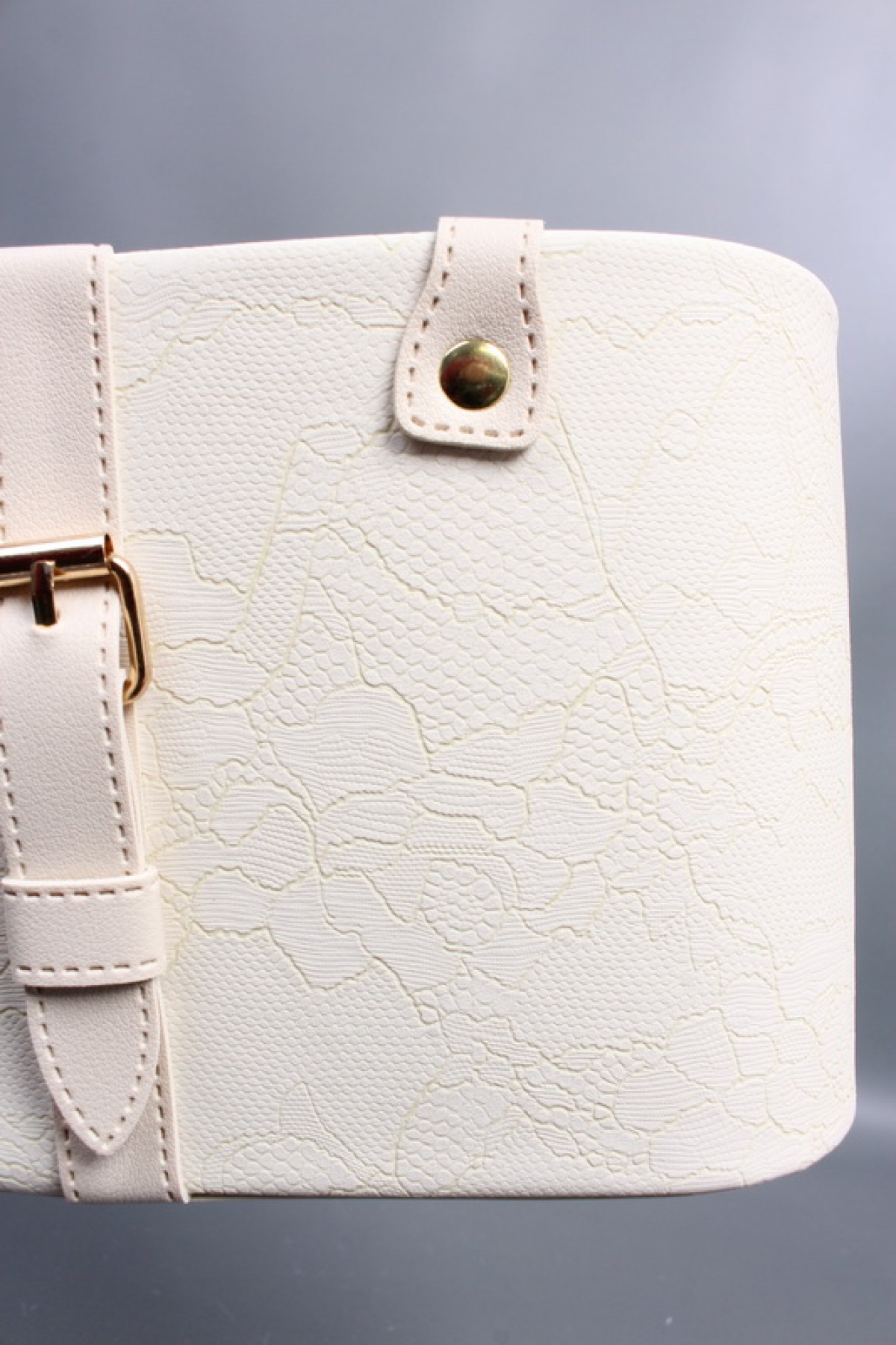 Коробка для цветов "Стильное решение" 24*15*14,5, 1 шт., молочный 6648М