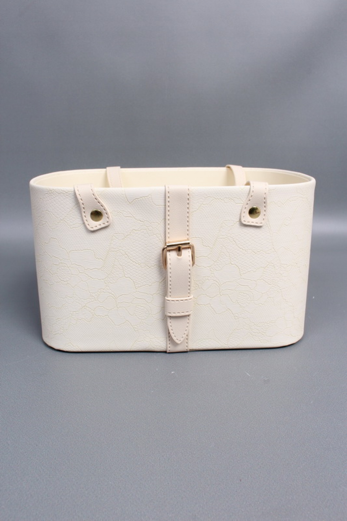 Коробка для цветов "Стильное решение" 24*15*14,5, 1 шт., молочный 6648М