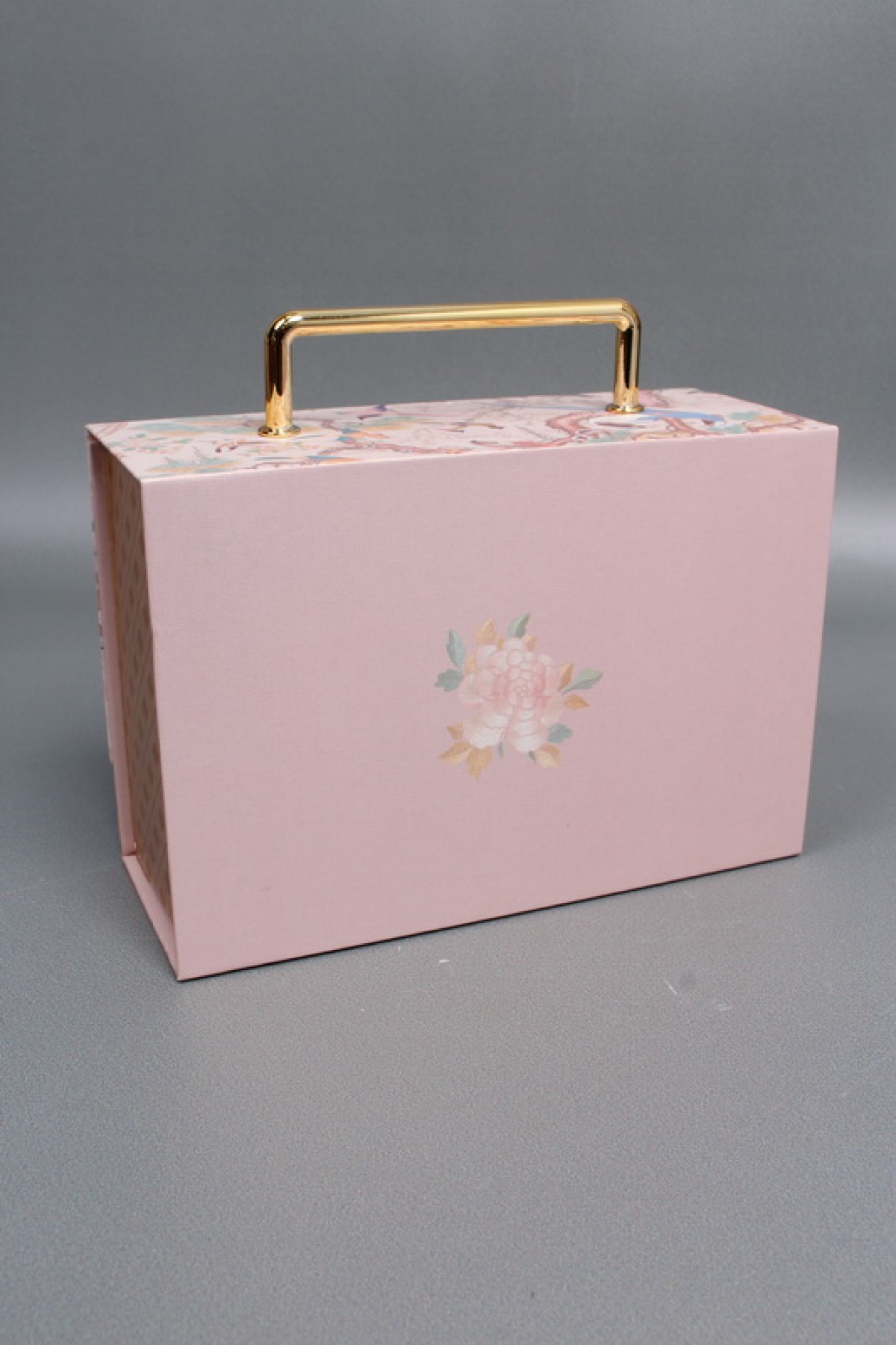 Коробка подарочная "Крылатые мечты" 19*8*13 см, 1 шт  7904М