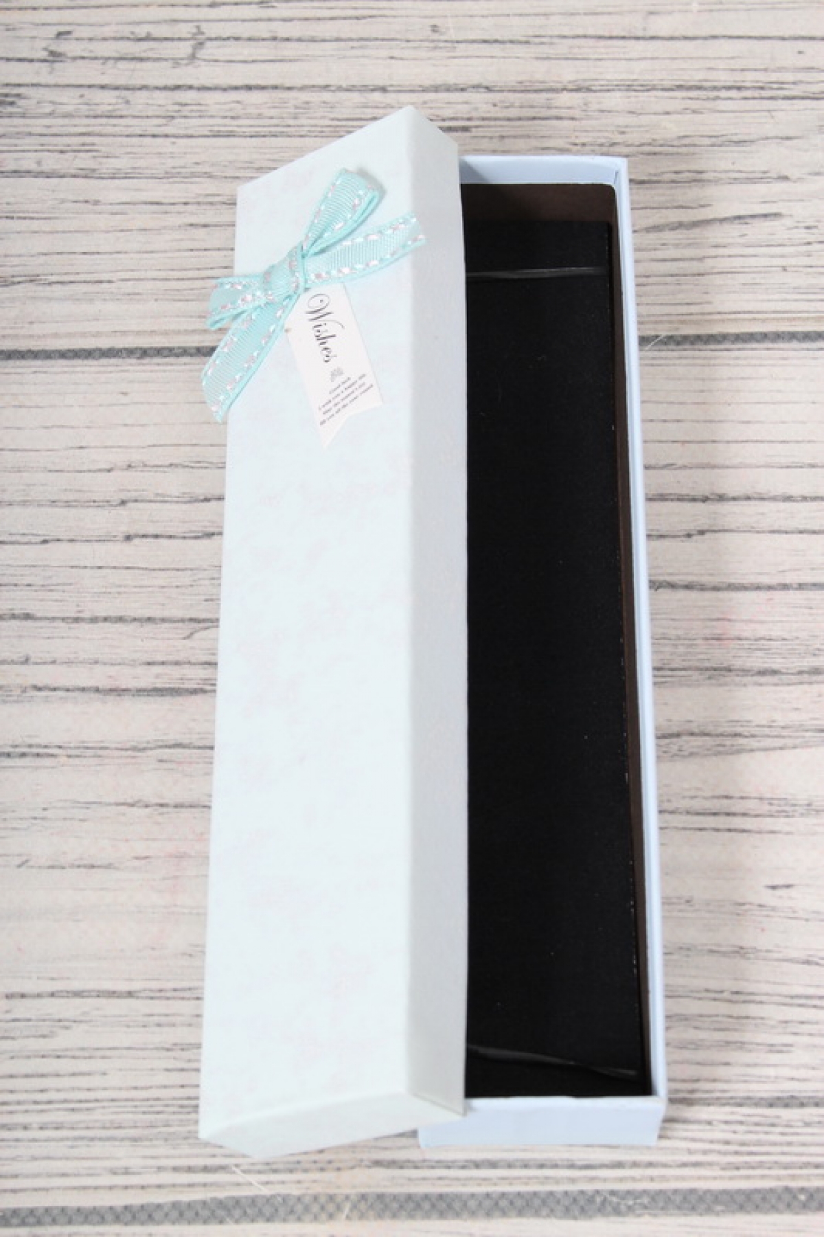 Коробка подарочная одиночная 1шт - Прямоугольник нежный голубой 20*4*2см  В563