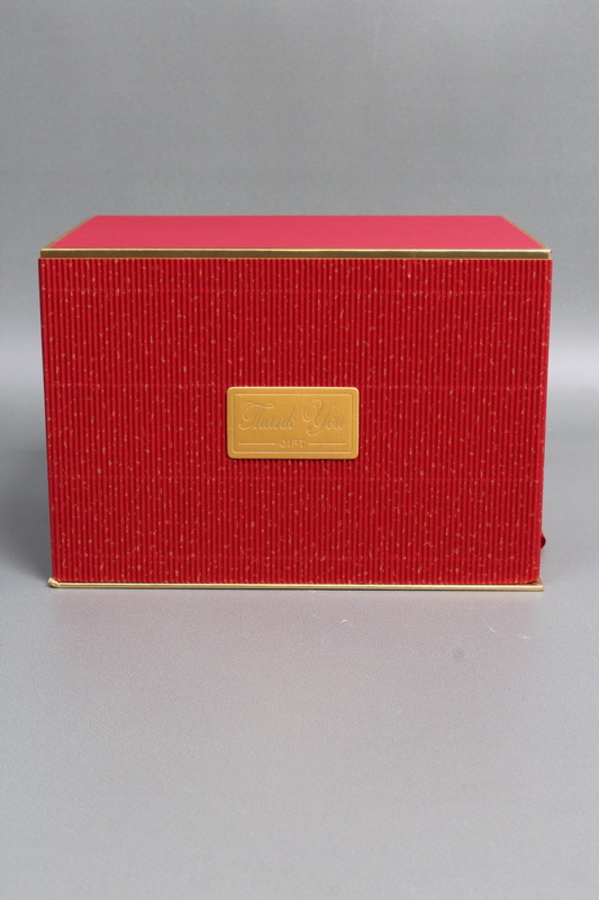 Коробка подарочная одиночная 1шт -  "Изящество" 21*15*14,5  красная  6693М