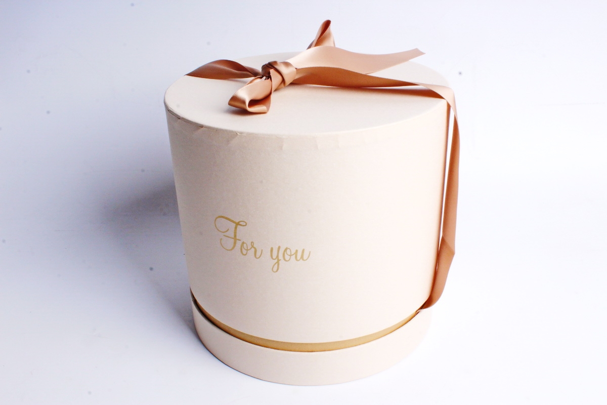 Коробка подарочная одиночная-Цилиндр "For you", цв. беж+золото,5510