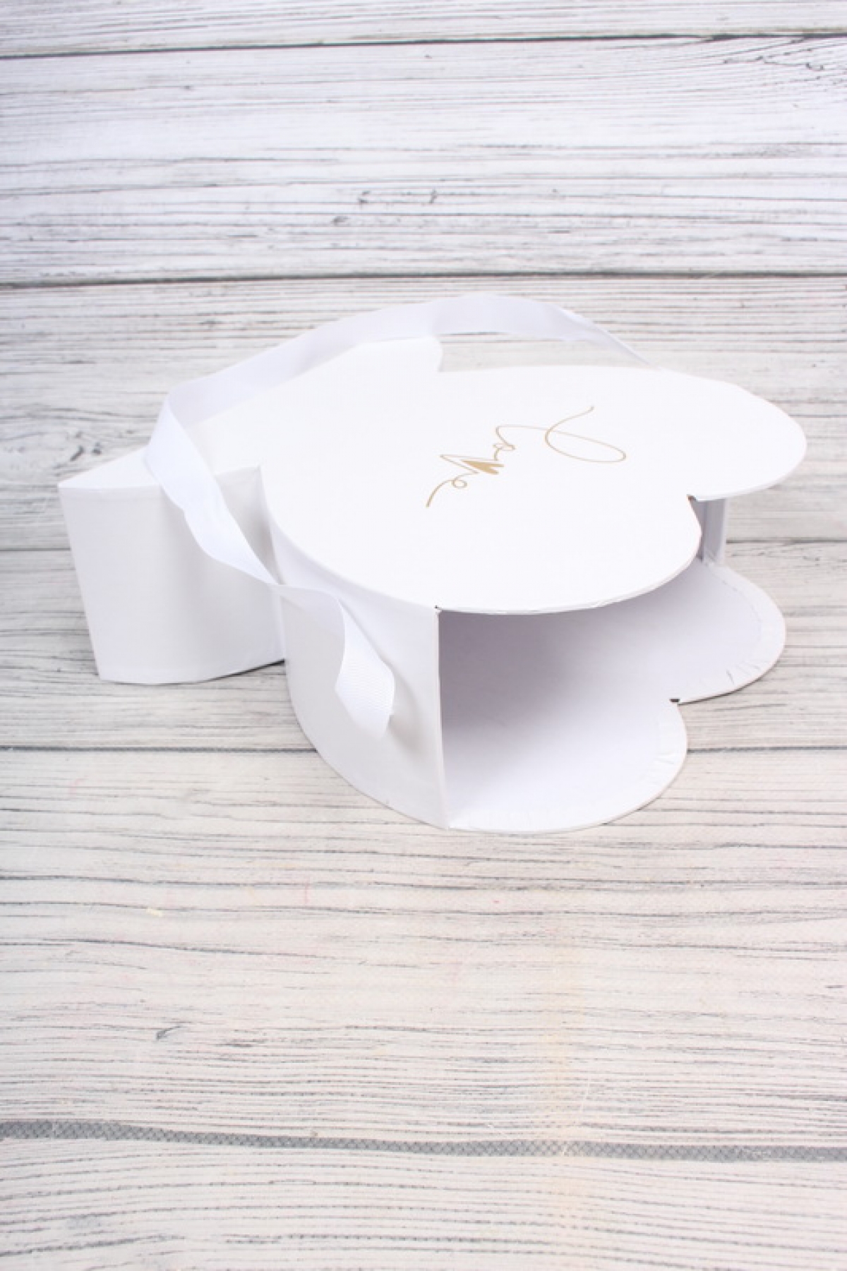 Коробка-кашпо подарочная Сердце, 22,5*9*23,4cm, белый  2161Н